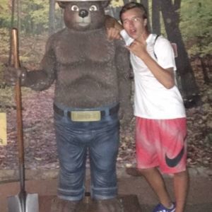 Meet your Posher, Zach